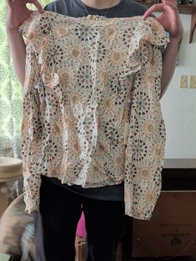 Brand New! Super Cute Top